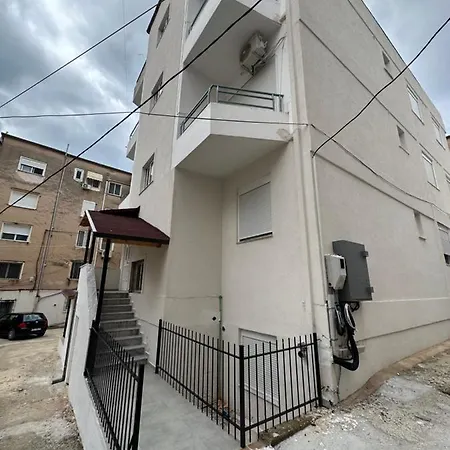 Matia * Sarandë